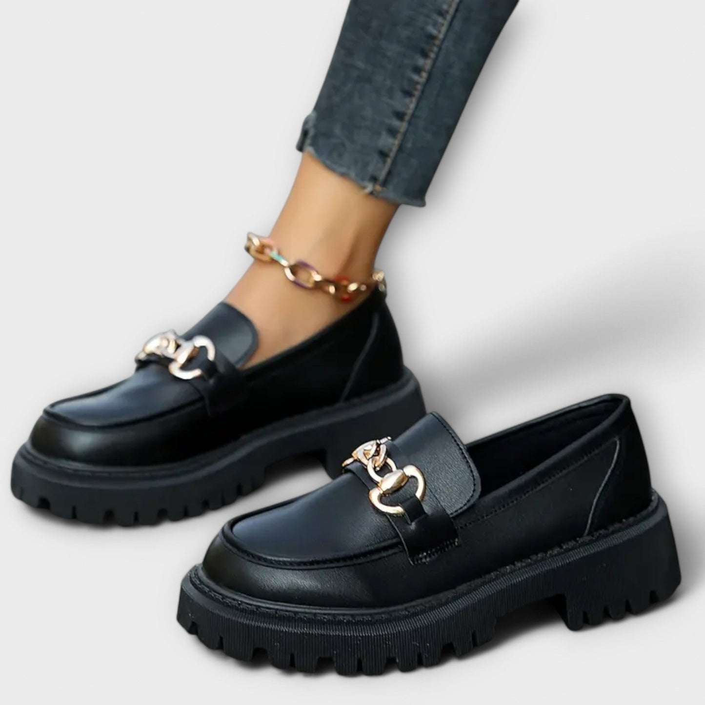Viala | Modische Plateau-Loafer für Damen mit Statement-Schnalle