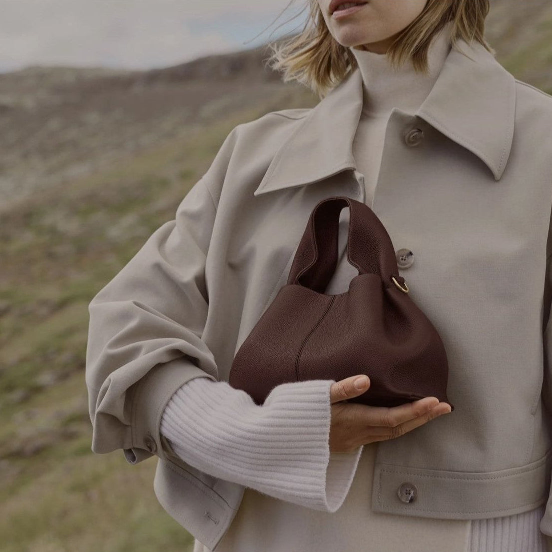 Siena | Kompakte und elegante handgefertigte Clutch