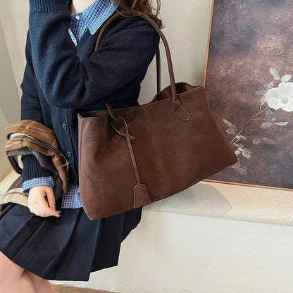 Almira | Trendige Maxi-Tasche mit viel Platz für alles